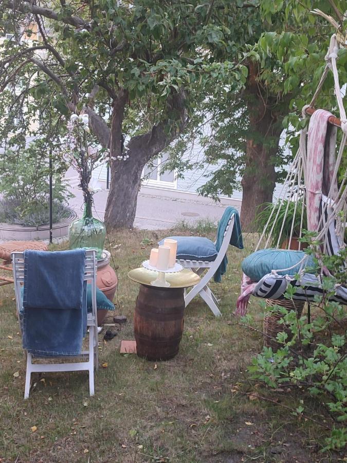 Den Unika Sekelskiftsvaningen. Apartment Norrtälje Exterior foto