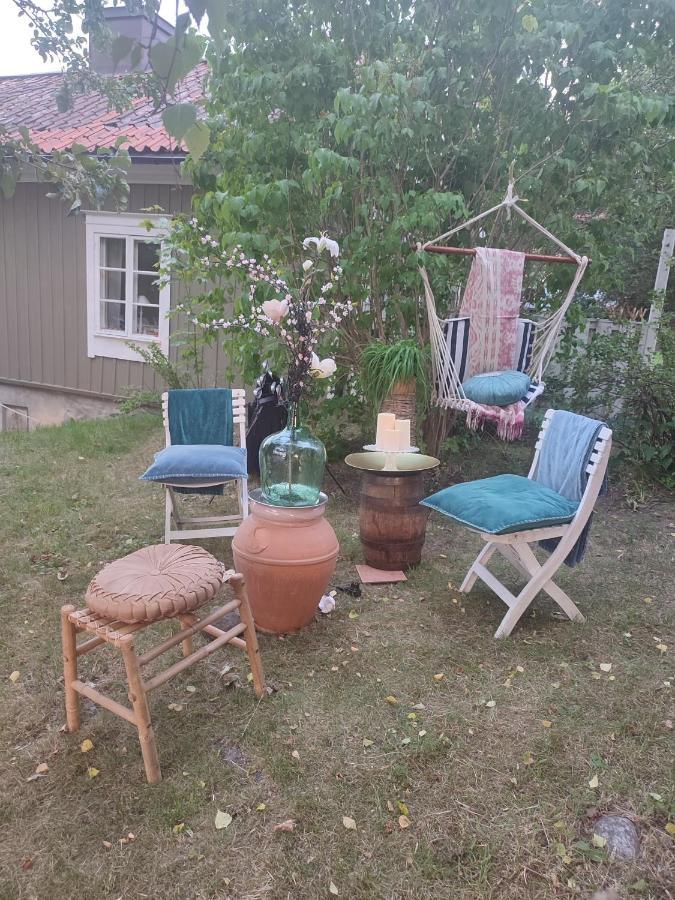 Den Unika Sekelskiftsvaningen. Apartment Norrtälje Exterior foto